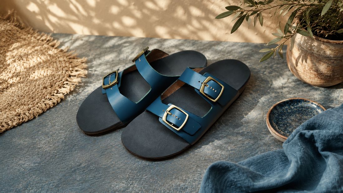 Sandales sur mesure en cuir brun clair de l'atelier